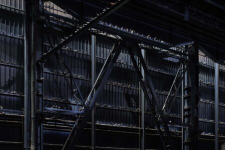 Maurizio Cattelan. Pirelli HangarBicocca | maurizio_cattelan pirelli_hangarbicocca roomdiseno7