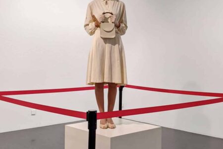 Miss Beige. Arte vivo en las Villas. Performance en Madrid. La Juan Gallery | miss_beige arte_villas roomdiseno5