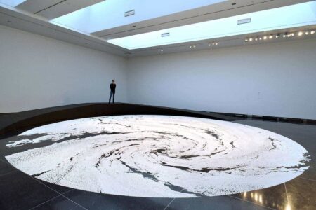 Motoi Yamamoto. Pintar con sal | motoi_yamamoto roomdiseno16