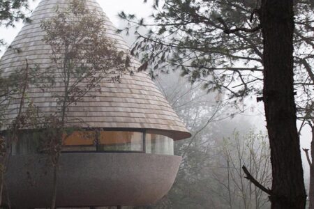 Cabaña en el bosque. forma cónica. ZJJZ Atelier | mushroom1
