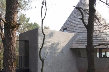 Cabaña en el bosque. forma cónica. ZJJZ Atelier | mushroom4