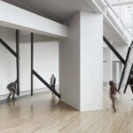 S-337473. Sarah Oppenheimer. Artista americana. Arte cinético | bild 135