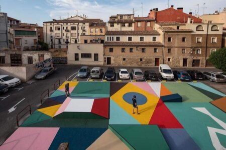 Paisaje topográfico pintado. 44 flavours. Concéntrico 07. Festival de Arquitectura y Diseño de Logroño | paisaje pintado 02