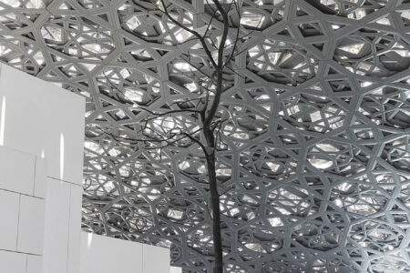 Leaves of Light - Tree. Giuseppe Penone. Abu Dhabi 2019. ©Archivio Penone. Arte y naturaleza | leaves of light tree 2016 cod_1706 abu dhabi 2019