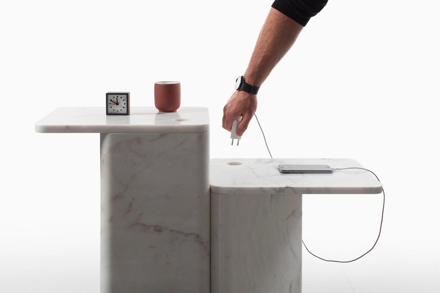 Power Sidetables. Julien Renault. Van Den Weghe. Brussels Design September. Diseño belga | power_siddetables van den weghe