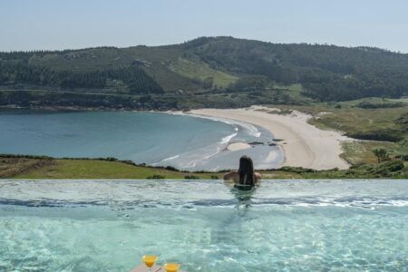 Parador Costa da Morte. Muxía (España). Grupo Ramón García | parador costa da morte 47 piscina