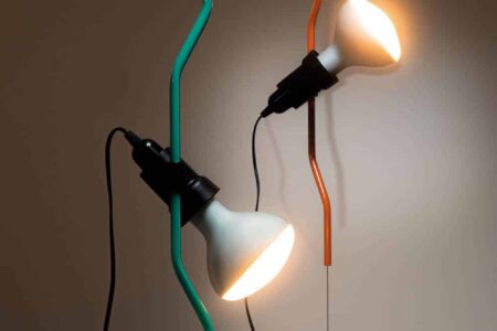 Parentesi 50th Aniversary. Achille Castiglioni y Pio Manzù. Flos. Nuevas lámparas de diseño | parentesi 50_turquoise and orange signal finish_achille castiglioni pio manzu