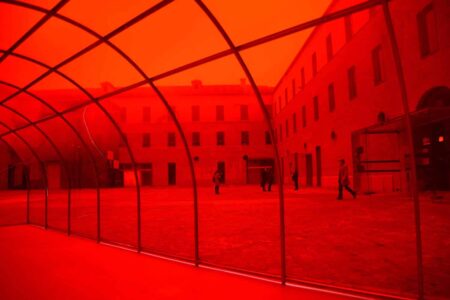 Centro Cultural Conde Duque. Desarrollo sostenible. Patrick Hamilton. MadBlue | patrick hamilton_invernadero rojo 5