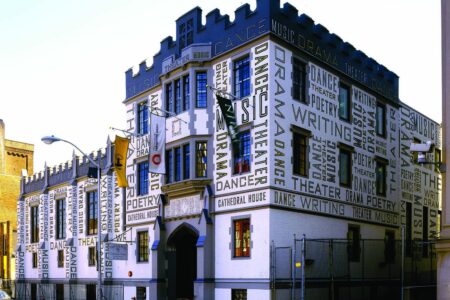 Museo Nacional de Artes Decorativas, Paula Scher. Madrid Gráfica. Juegos tipográficos | paula_scher roomdiseno1