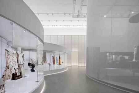 Victoria and Albert Museum. diseño expositivo. Studio 10 | photo by chao zhang 19