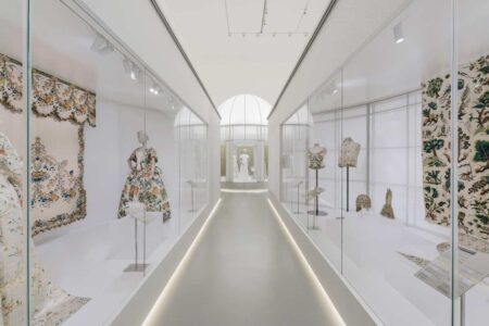 Victoria and Albert Museum. diseño expositivo. Studio 10 | photo by chao zhang 8