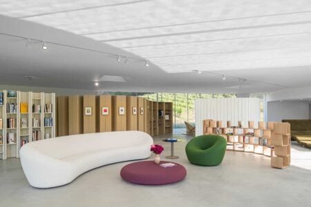 Pierre Paulin, Oscar Niemeyer. Chateau La Coste | chateau la coste provence france 3