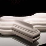 Haussmann 5. Grégoire Scalabre. Porcelain Virtuosity. Foto: Simone Padovani. @ Michelangelo Foundation | porcelain virtuosity_grgoire scalabre artisan_simone padovani%d0%b5%cc%88michelangelo foundation_2337040
