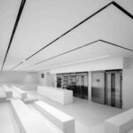 Ramalhos. Arquitetura Espaço Objecto. Interiorismo minimalista | edificio industrial da ramalhos arquitetura espaco objecto e 22