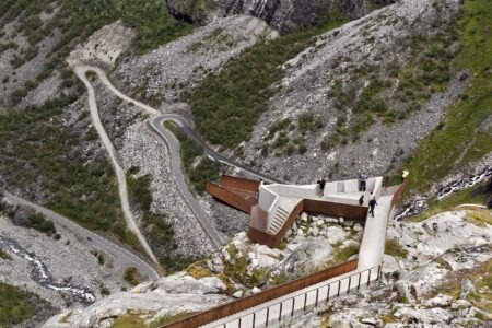 Trollstigen Visitor Centre. Møre og Romsdal, Noruega. Reiulf Ramstad Arkitekter. Arquitectura nórdica | rra_trollstigen_platform 42diephotodesigner de