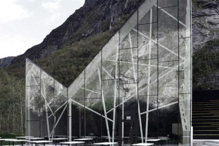 Troll Wall Restaurant and Visitor Centre. Møre og Romsdal, Noruega. Reiulf Ramstad Arkitekter. Arquitectura nórdica | imaging by the color club www thecolorclub net 19
