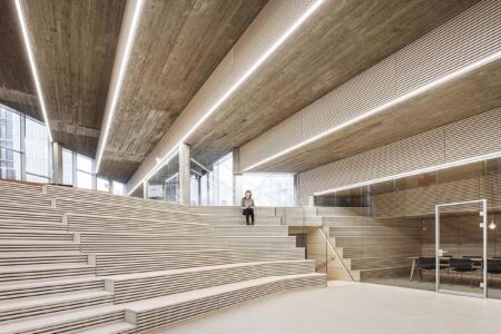 Red Cross Volunteer House. Cobe Architects. Arquitectura danesa | red cross volunteer house_12_credit rasmus hjortshoj coast