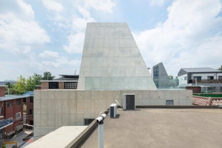 casa triangular. SML Architects. SOSEUM | sml architects roomdiseno5