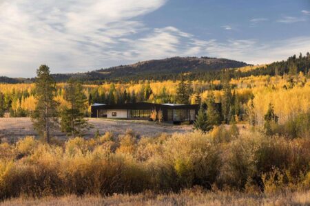 Jackson Hole. Casa alargada. ShineMaker | shinemaker26