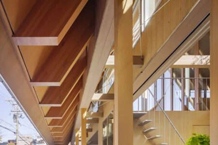 arquitectura tradicional. Kanazawa. Casa en Kanazawa. Shota Nakanishi | shota nakanishi architects roomdiseno