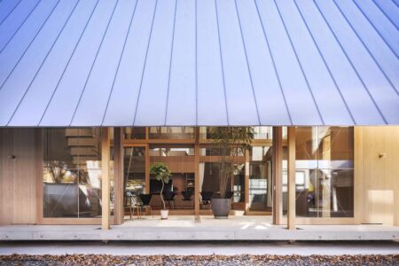 arquitectura tradicional. Kanazawa. Casa en Kanazawa. Shota Nakanishi | shota nakanishi architects roomdiseno11