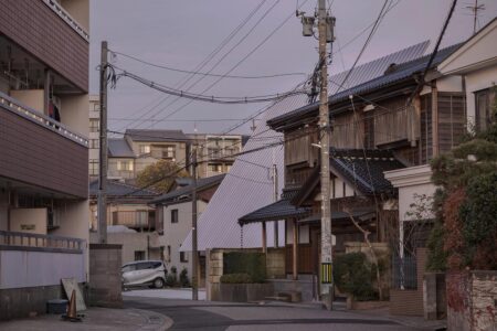 arquitectura tradicional. Kanazawa. Casa en Kanazawa. Shota Nakanishi | shota nakanishi architects roomdiseno13