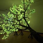 Tree of Tenere. Coded Nature exhibition. Stedelijk Museum. 2018. Instalaciones artísticas. Studio Drift | studio drift_tree of tenere_coded nature exhibition_stedelijk museum_ 2018_joost van brug_2
