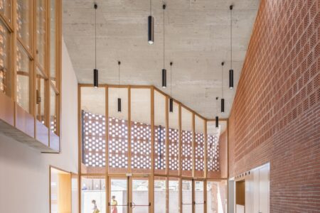 Teatro-Auditorio en el casco histórico de Illueca. Magén Arquitectos | teatro auditorio en el casco historico de illueca magen arquitecros2