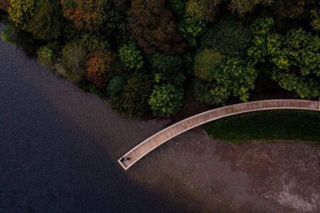 arquitectura y paisaje. arquitectura flotante. mirador. paisajes de Escocia | the gathering place roomdiseno