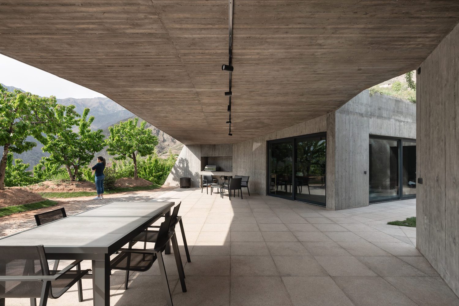 casa enterrada, cubierta verde, Olgoo, The Inside Home | the inside home9