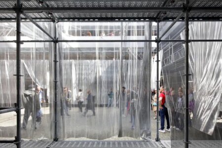 The Joyful Apocalypse. Traumnovelle. Trienal de Brujas 2024. Foto: © Filip Dujardin