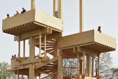The Tower of Balance. Bangkok Project Studio. Trienal de Brujas 2024. Foto: © Filip Dujardin