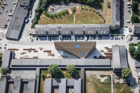Tingbjerg Library and Culture House. COBE Architects. Biblioteca contemporánea | tingbjerg library and culture house_16_credit rasmus hjortshoj coast 2