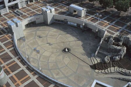 Centro Civil de Tsukuba. Arata Isozaki. Postmodernismo japonés | tsukuba_centre arata_isozaki roomdiseno8