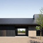 Vincent Van Duysen. madera negra. bodega moderna | vincent van duysen3