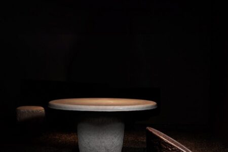 Gravitas. Vincent van Duysen. ARCA. Muebles de piedra | vincent van duysen4 2