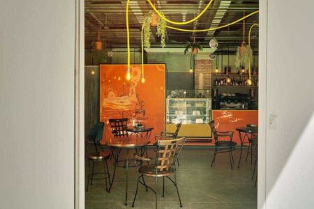 Boutique de Café. Minimalismo colorido. World of Holistic Architecture | world of holistic architecture14