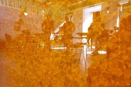 Boutique de Café. Minimalismo colorido. World of Holistic Architecture | world of holistic architecture3
