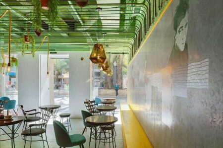 Boutique de Café. Minimalismo colorido. World of Holistic Architecture | world of holistic architecture8