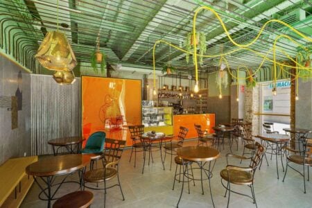 Boutique de Café. Minimalismo colorido. World of Holistic Architecture | world of holistic architecture9