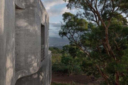 brutalismo. arquitectura brutalista. hormigón. wandering walls | xrange architects