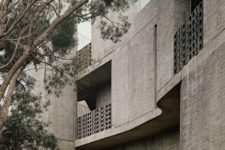 brutalismo. arquitectura brutalista. hormigón. wandering walls | xrange architects1