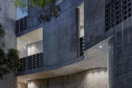 Wandering walls. Arquitectura brutalista en Taiwán | xrange_ww_acacia night 2_lkm