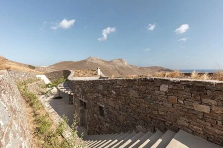 Paisaje mediterráneo. islas griegas. arquitectura del paisaje | xerolithi house roomdiseno7