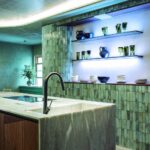 Todo pasa en la cocina. Cuarto Interior SixtyPro y XTONE. Casa Decor 2023 | xtone casadecor roomdiseno4