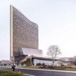 Yangtze River International Conference Center. Morphosis Architects. Edificio de titanio | yangtze_river_international_conference_center morphosis roomdiseno15