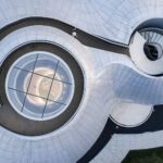 Tha aliminium mountain. Edificio de aluminio de Wutopia Lab | aluminum mountain 10