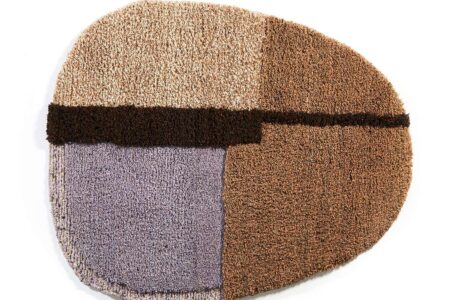 Nudo Rug. AMES | ames_nudo_rug_small_blossom_rose_purple_red_lila_red_credit_amesgmbh 2