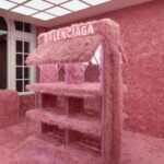Balenciaga. tienda pop up. pelo rosa | balenciaga_le_cagole5 cover