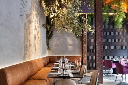 Restaurante Mono Viejo. Nothing Estudio. Espacio GM. Casa Decor 2022 | casa decor 2022 espacio gm modular nothing studio restaurante 03